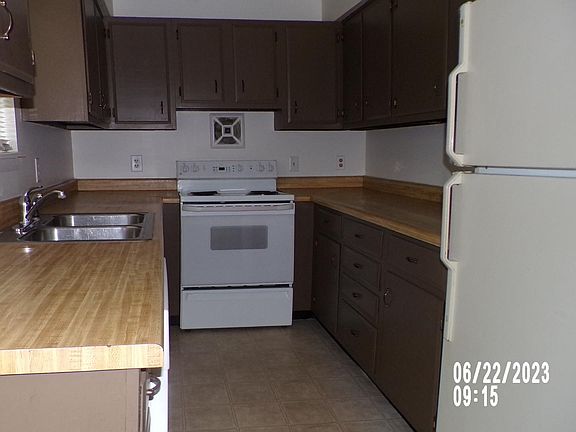 2nd image of 4776 Norfolk Cir