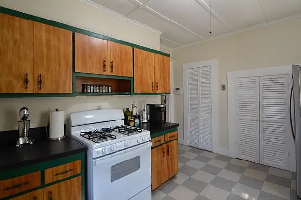 3 bed, 1200 sqft, $3,295 — Photo 4
