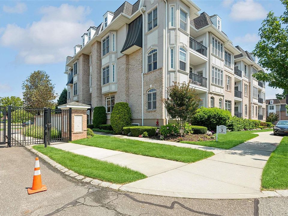 1st image of 226 Roosevelt Way #301C