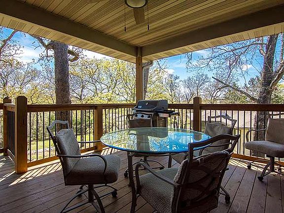 5th image of 111 Oak Dr