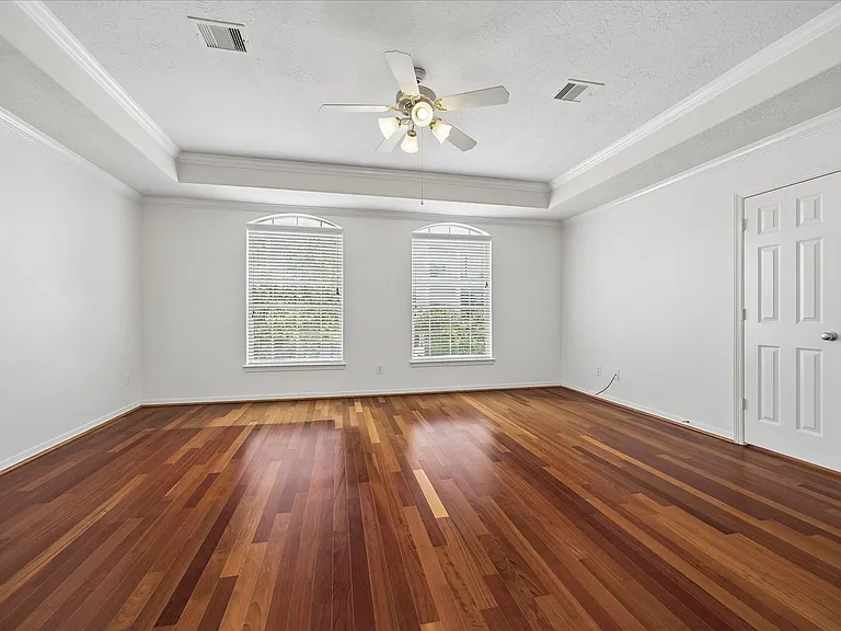 7608 Janak Dr — Photo 15