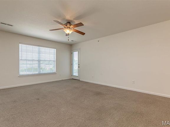 4th image of 1776 Lexington Pl #200