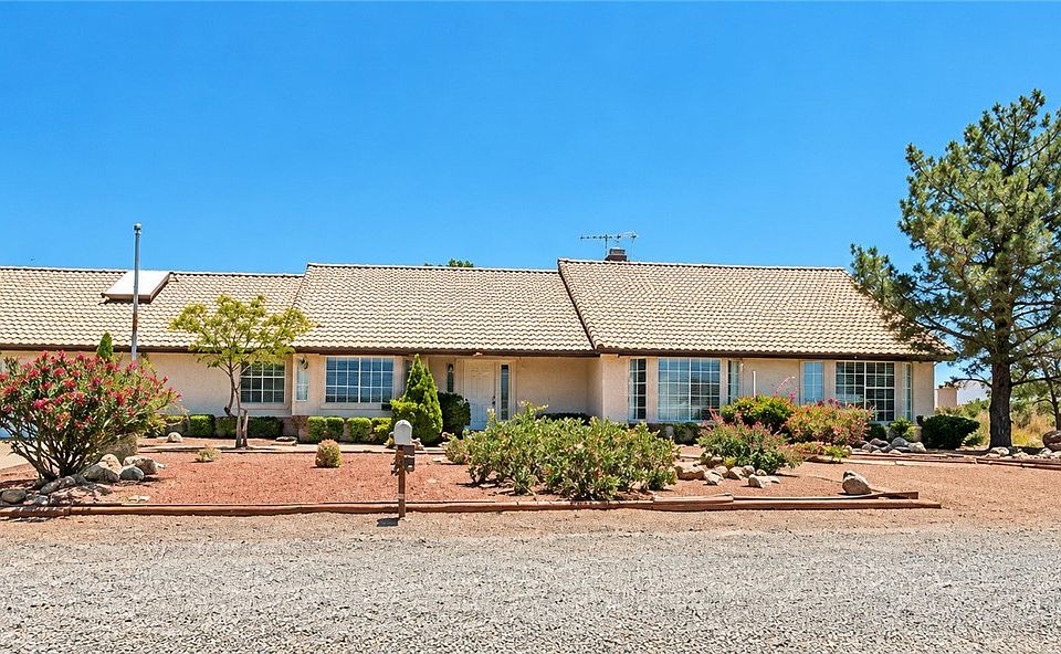1st image of 2140 S Rainbow Ave
