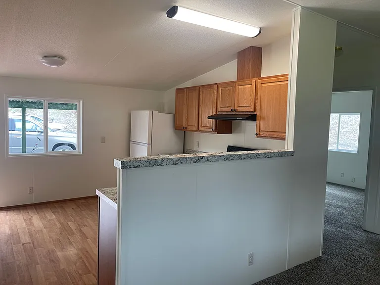 1481 Tozer Rd — Photo 6