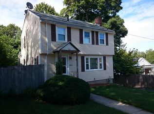 206 Mount Vernon St, West Roxbury, MA 02132