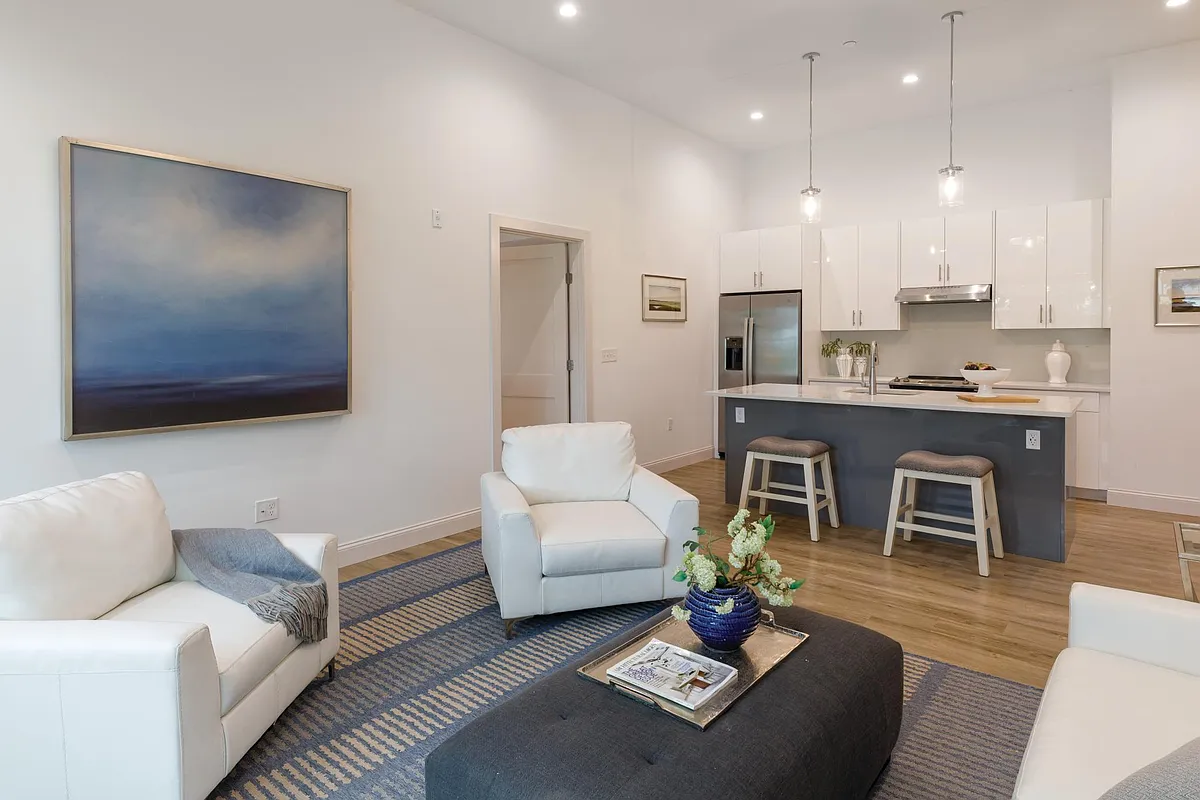 Building Photo - 160 Moulton Dr #2