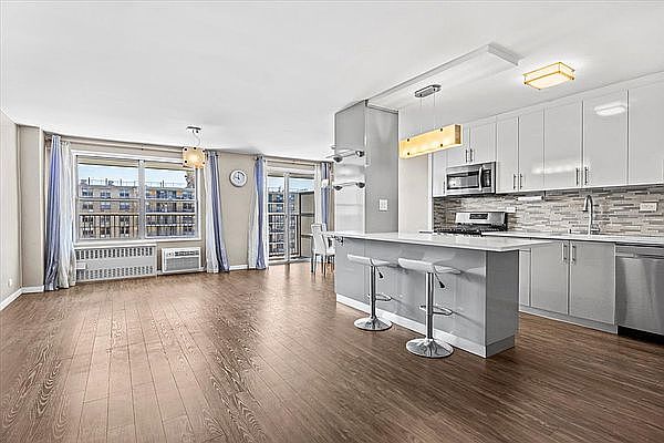 1st image of 601 Surf Ave APT 21N
