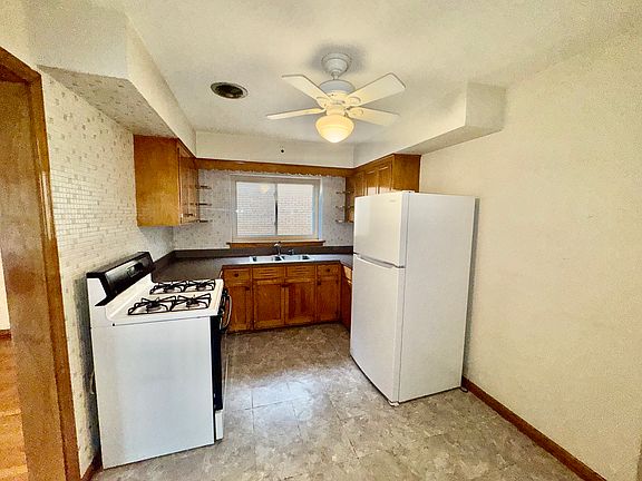 2nd image of 1321 N Harlem Ave #1N
