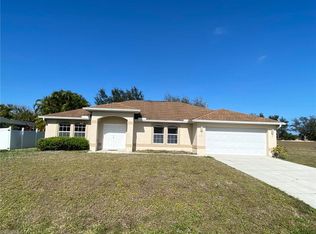 513 SW 25th Ter, Cape Coral, FL 33914