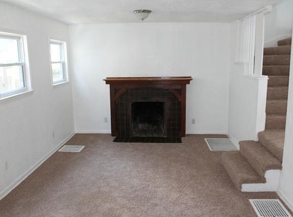 4th image of 424 N Elmwood Ave
