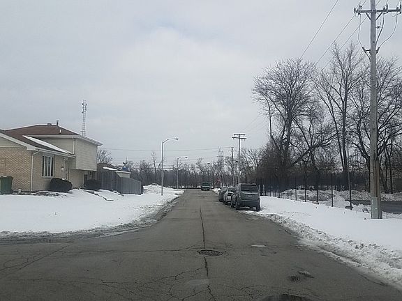 4th image of 14235 Evans Ave
