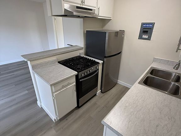 5th image of 12939 Bonaparte Ave Unit 20