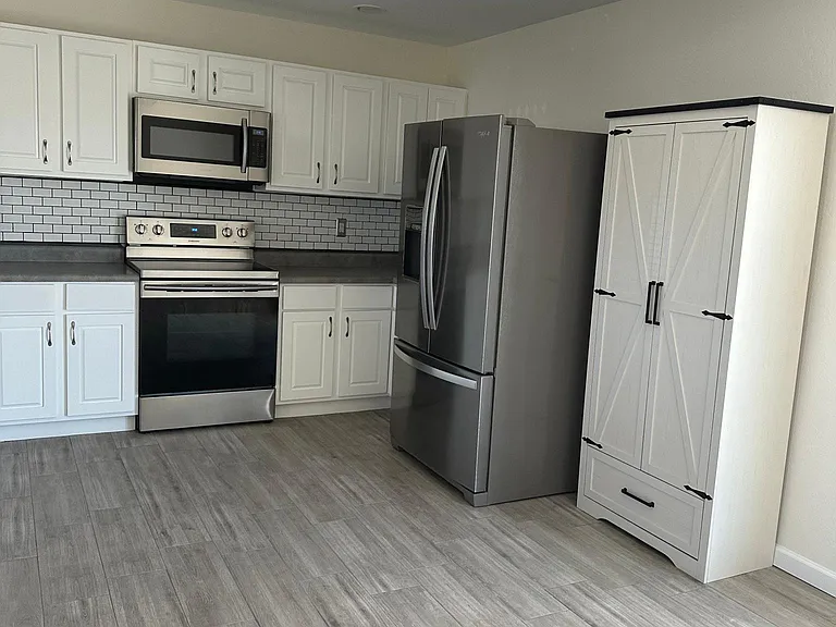 6834 S 43rd Pl — Photo 12