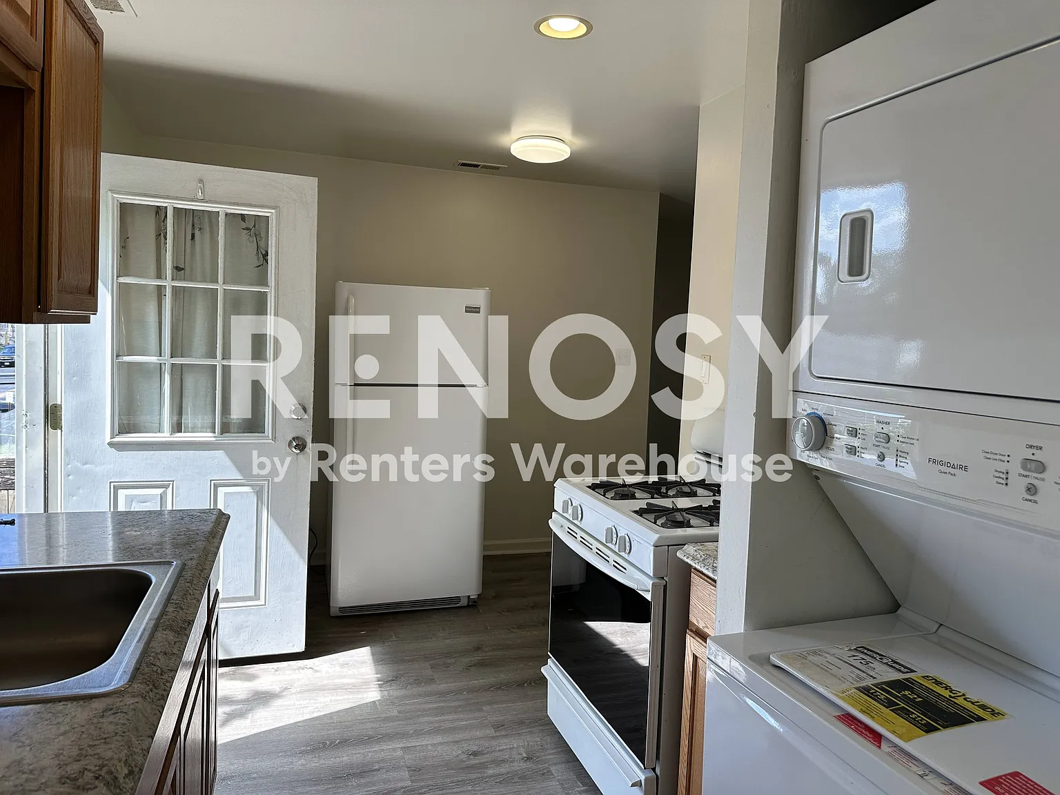 Hampden Top Fl 2br 1 Ba Apt. — Photo 4