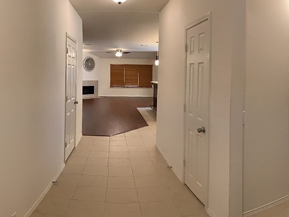 3rd image of 1604 Desperado Rd