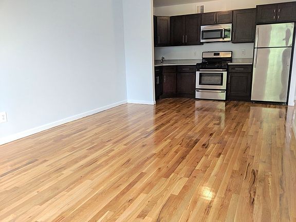 4th image of 153 Evergreen Ave APT 3