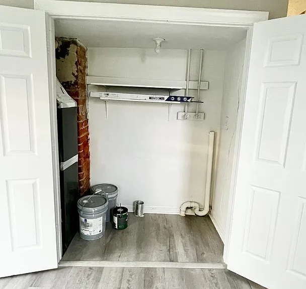 1812 Everett St — Photo 9