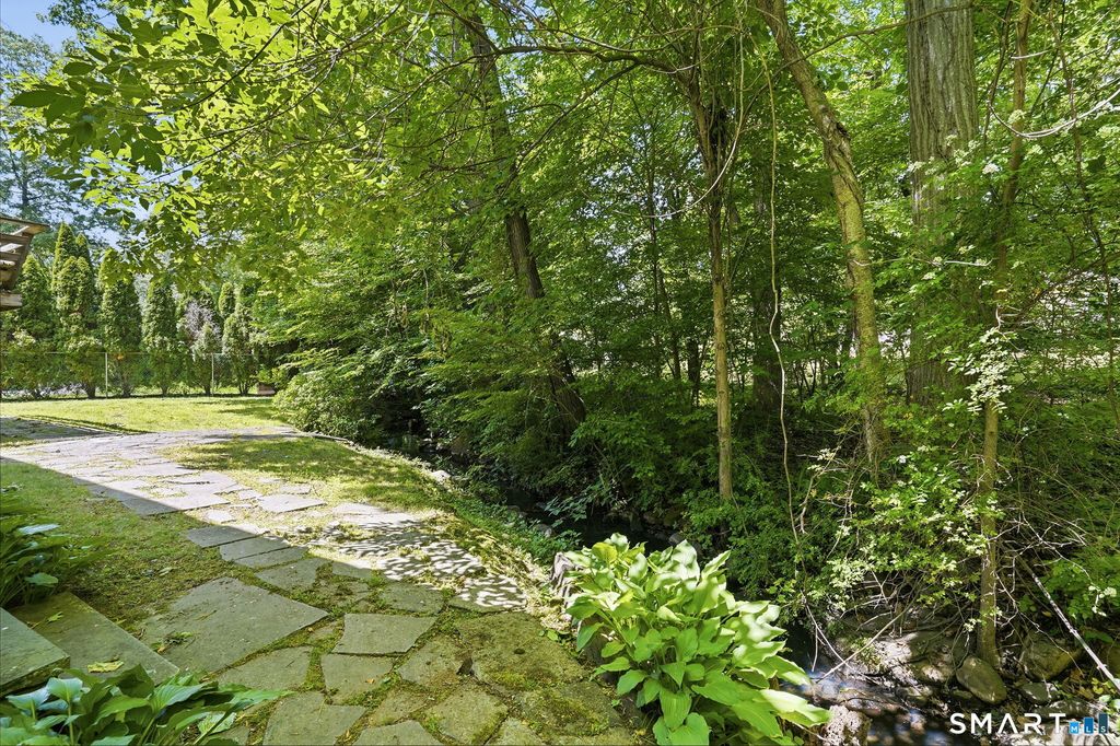 87 White Birch Lane, Stamford, CT - View 5