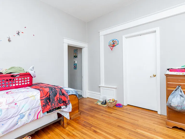 224 E Main St #B — Photo 13