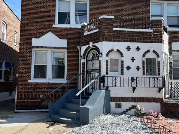 95-27 239th Street, Floral Park, NY 11001