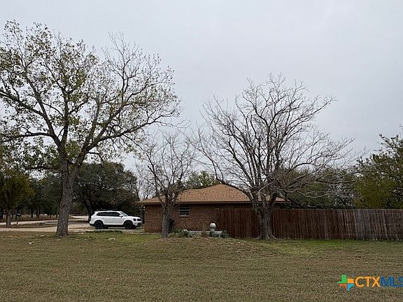 3rd image of 151 Rose Ln