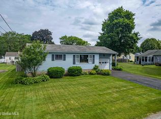 4 Halsey Pl, Glens Falls, NY 12801