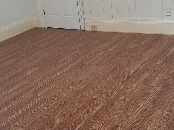 4th image of 109 Knaul St Floor 2