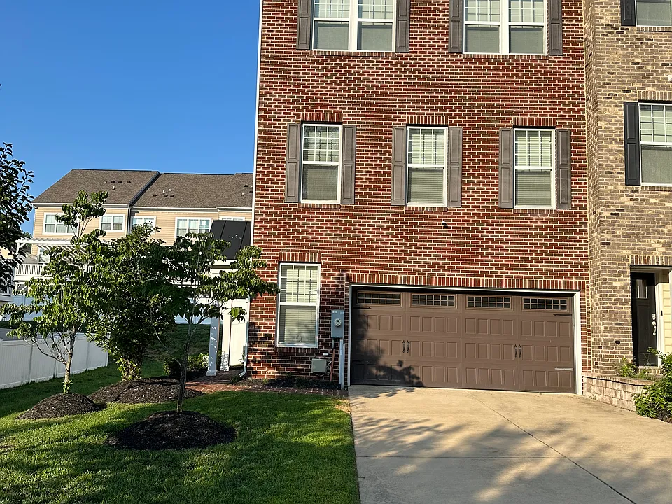 15114 Hogshead Way
