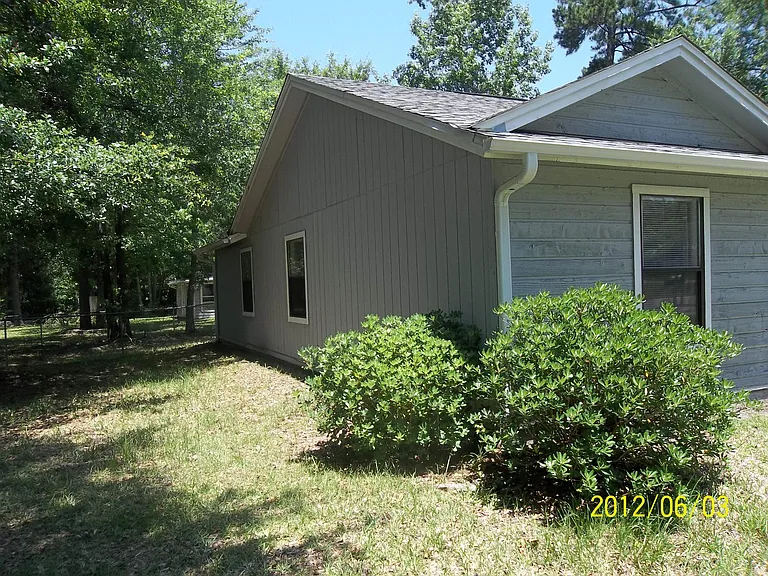 100 Creekwood Cir — Photo 38
