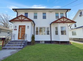 117 W 8th Ave, Roselle, NJ 07203