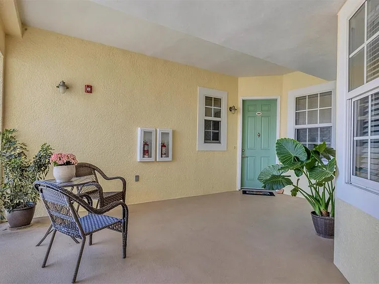8561 Amberjack Cir #301 — Photo 2