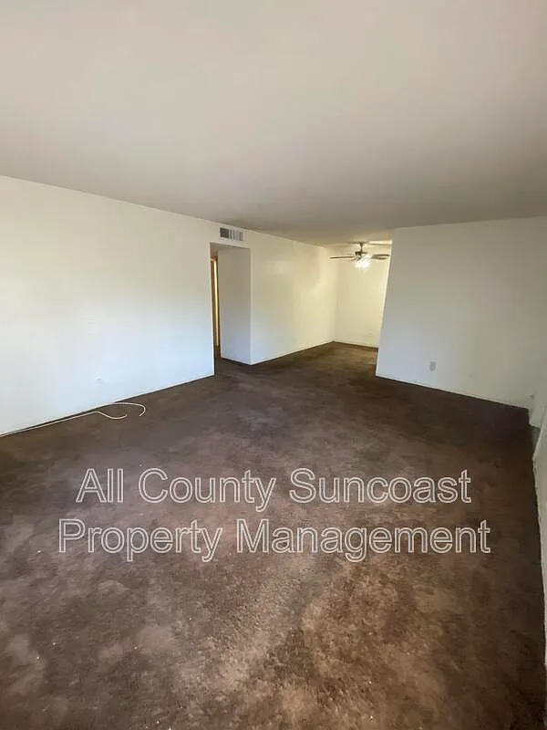 2 bed, 1.0 bath, $1,045 — Photo 3
