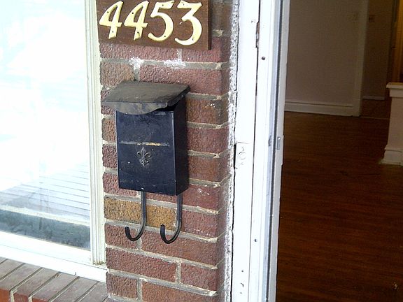 3rd image of 4453 Grace Ave