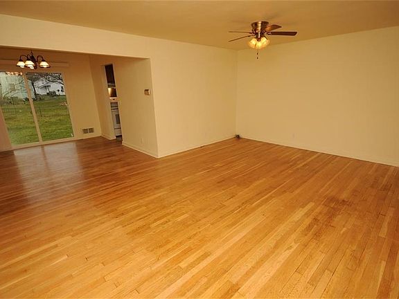 4th image of 6317 Ventura Ct