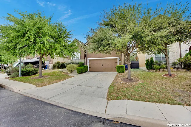 Building Photo - 18014 Branson Fls