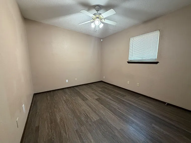 DS 226 Cherry Street - University Park Apartments — Photo 14
