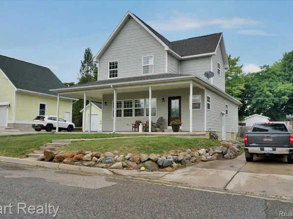 4241 Banker St, North Branch, MI 48461