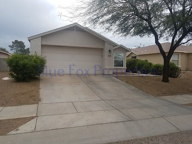 1st image of 3355 S Nastar Dr