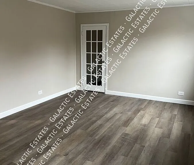 389 Boynton St #2 — Photo 10