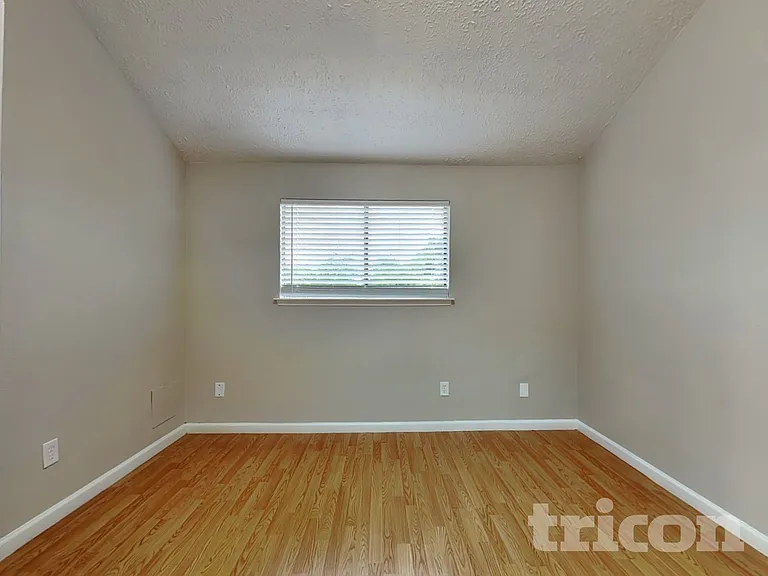 16327 Dounreay Dr — Photo 12