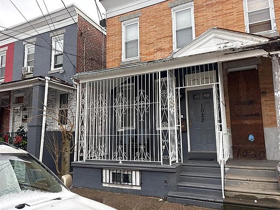 3rd image of 1022 Mechanic St