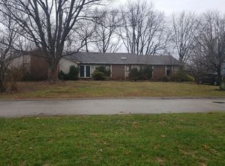 10503 Scarlet Oak Ct, Louisville, KY 40241