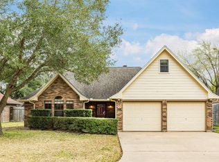 1720 Goode St, Alvin, TX 77511