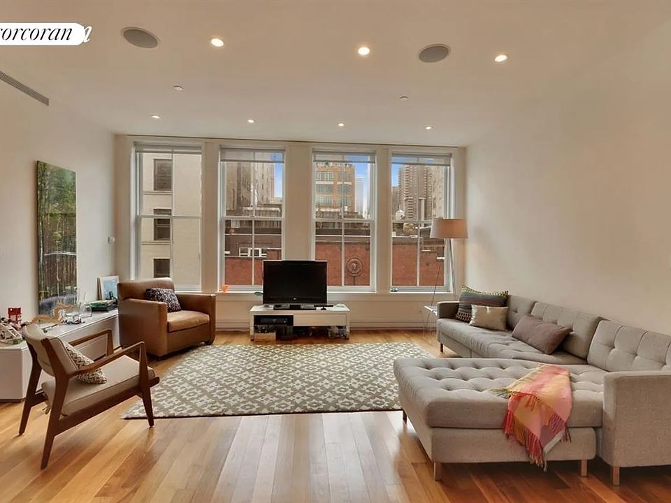 1st image of 52 Laight St #5