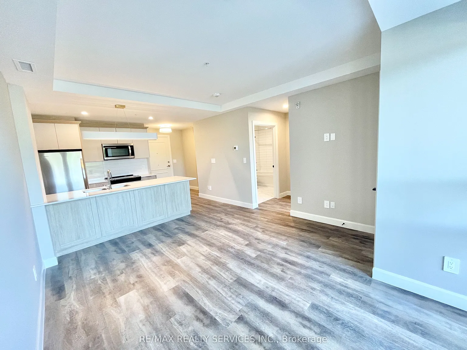 1 bed, $2,100 — Photo 4