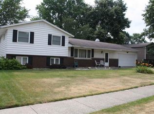 1502 Cantondale Ln, Mishawaka, IN 46544