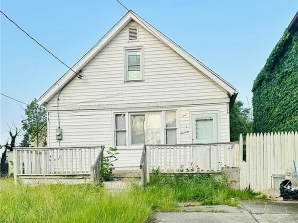 19 Person St, Buffalo, NY 14212
