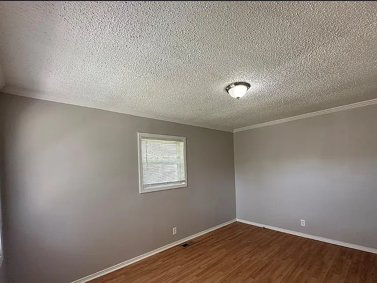 136 Melba Ave SW — Photo 9