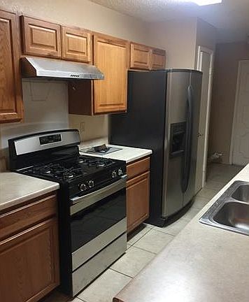 2nd image of 1305 York Castle Dr APT B