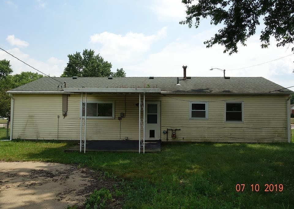 2nd image of 407 Weinland Dr